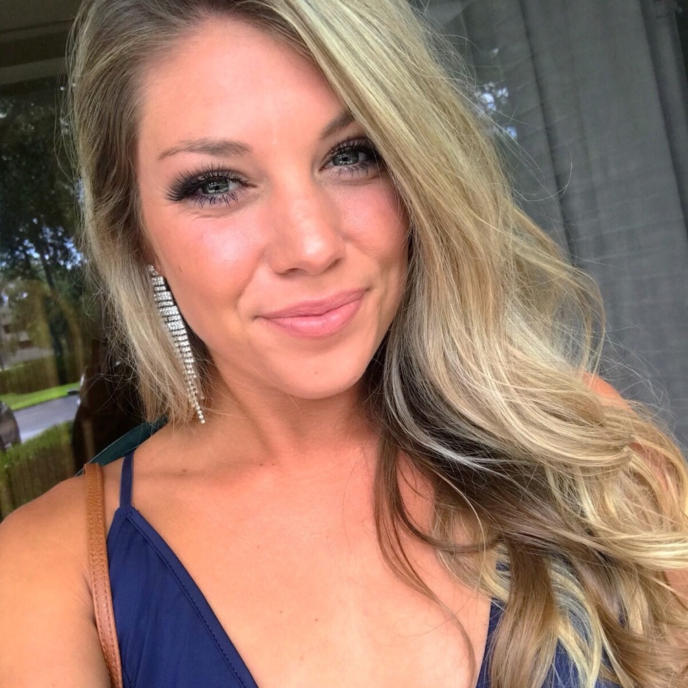 Meet your Posher, Jaclyn